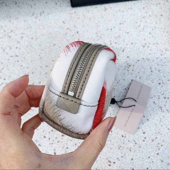 NWT Authentic Burberry Giant Check Cosmetic Bag - Picture 2 of 5